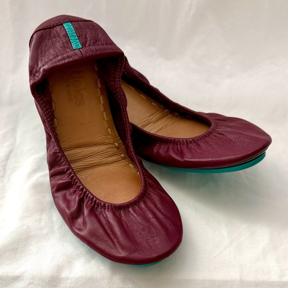 Tieks Burgundy Leather Ballet Flats Size 7 - Picture 3 of 11